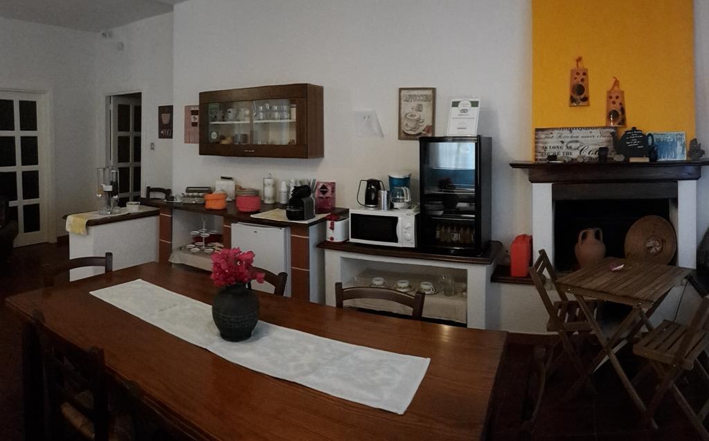 Al Sole Di Pula Bed and Breakfast Εξωτερικό φωτογραφία