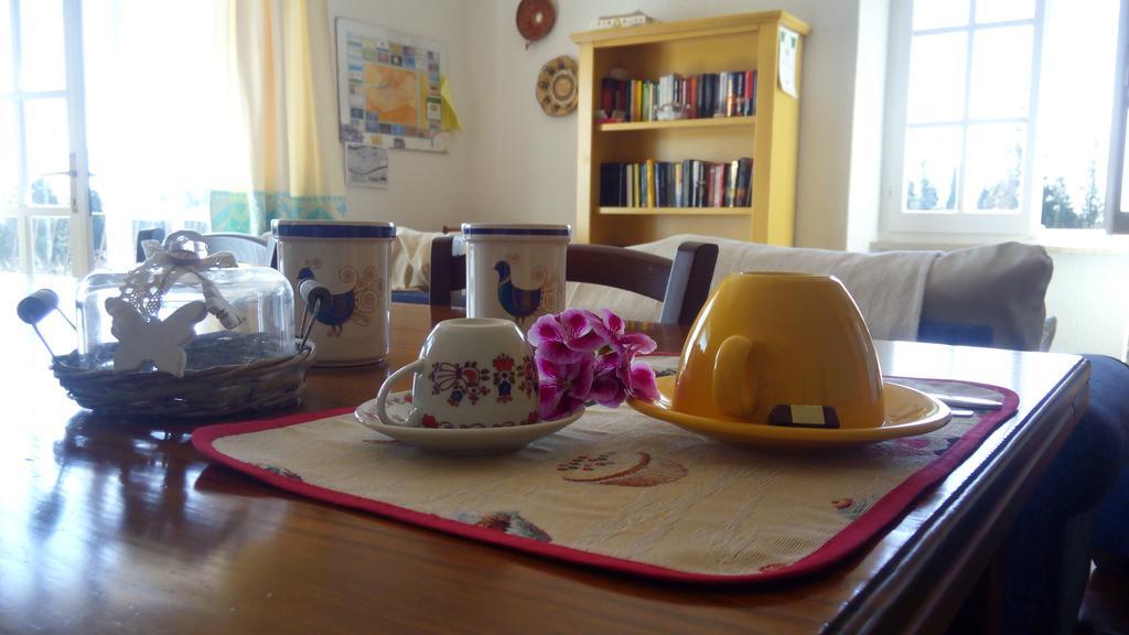Al Sole Di Pula Bed and Breakfast Εξωτερικό φωτογραφία